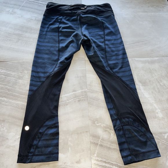 Lululemon Women's 4 Run Inspire Crop 2 Full On Luxtreme MeshGood Vibes Deep Navy - Picture 4 of 11